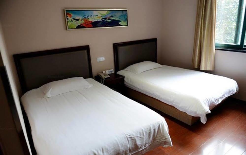 Fengye Super8 Lujiazui Hotel Shanghai Buitenkant foto
